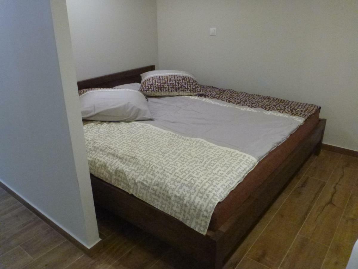 Apartament Na Brodatego Wroclaw Luaran gambar