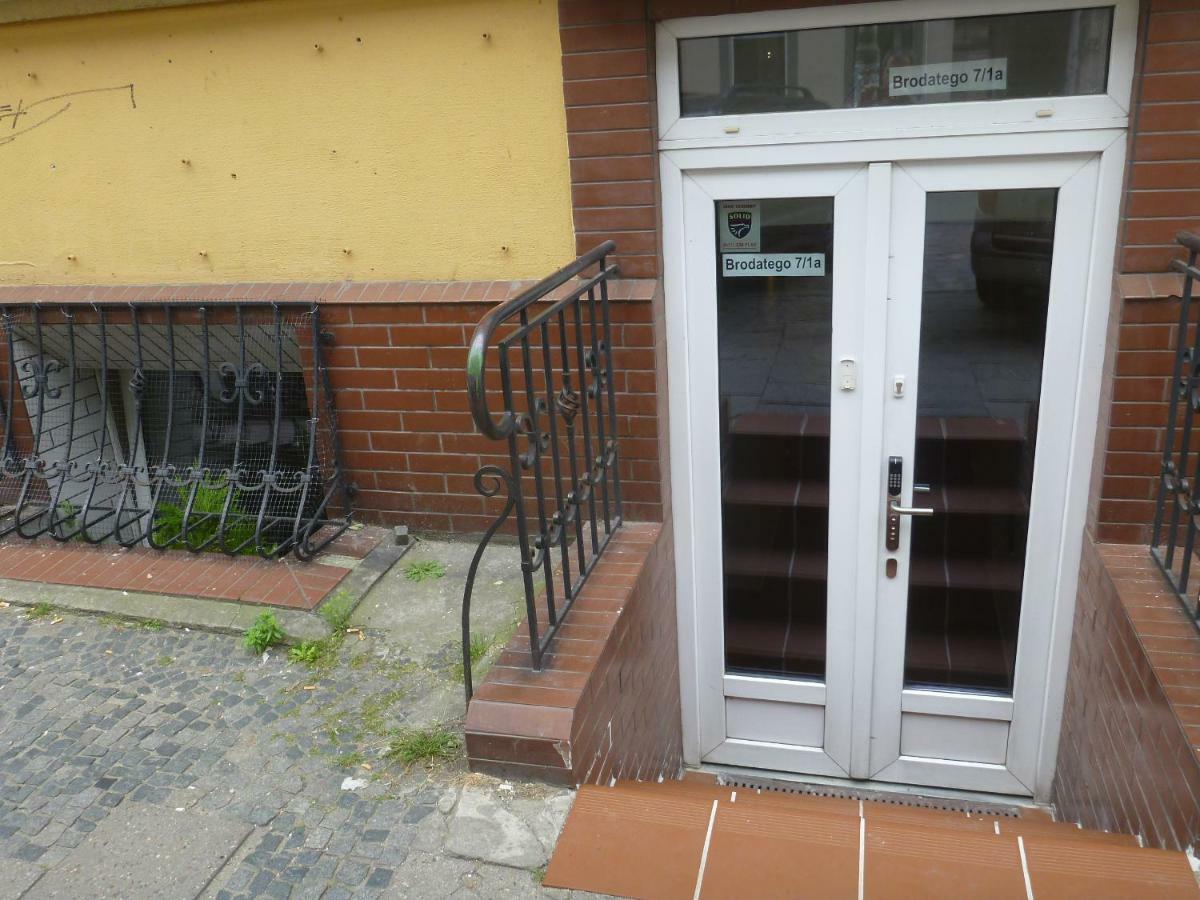 Apartament Na Brodatego Wroclaw Luaran gambar
